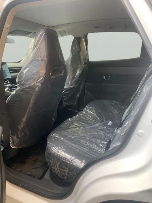 سويست S06 2026 هاي لاين أبيض أوتوماتيك — جديدة