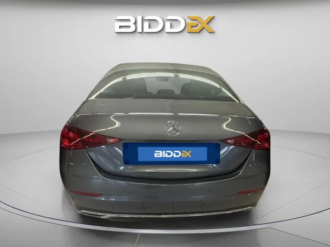 مرسيدس بنز C200 2024