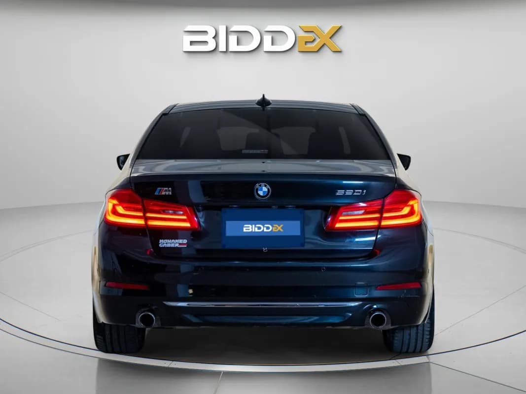 بي ام دبليو 520i 2018