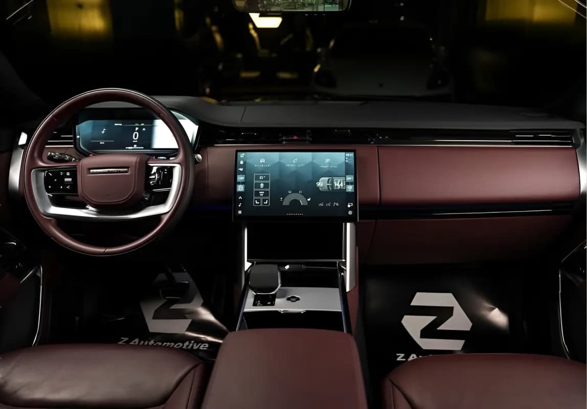 Range Rover VOGUE 2024 p400 Black Automatic — Used