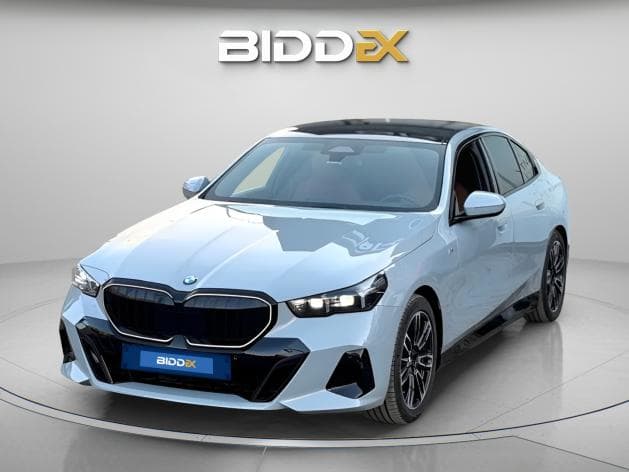 بي ام دبليو 520 2024