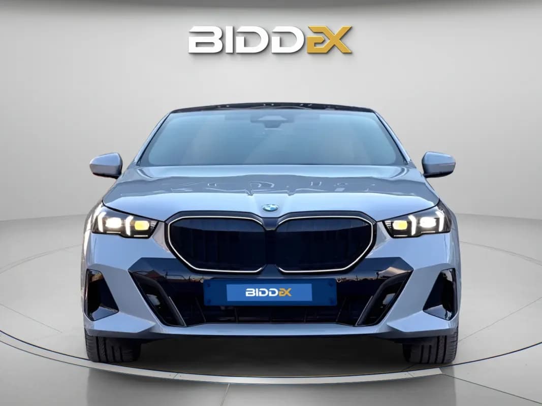 بي ام دبليو 520 2024 ام سبورت رمادي ناردو أوتوماتيك — مستعملة