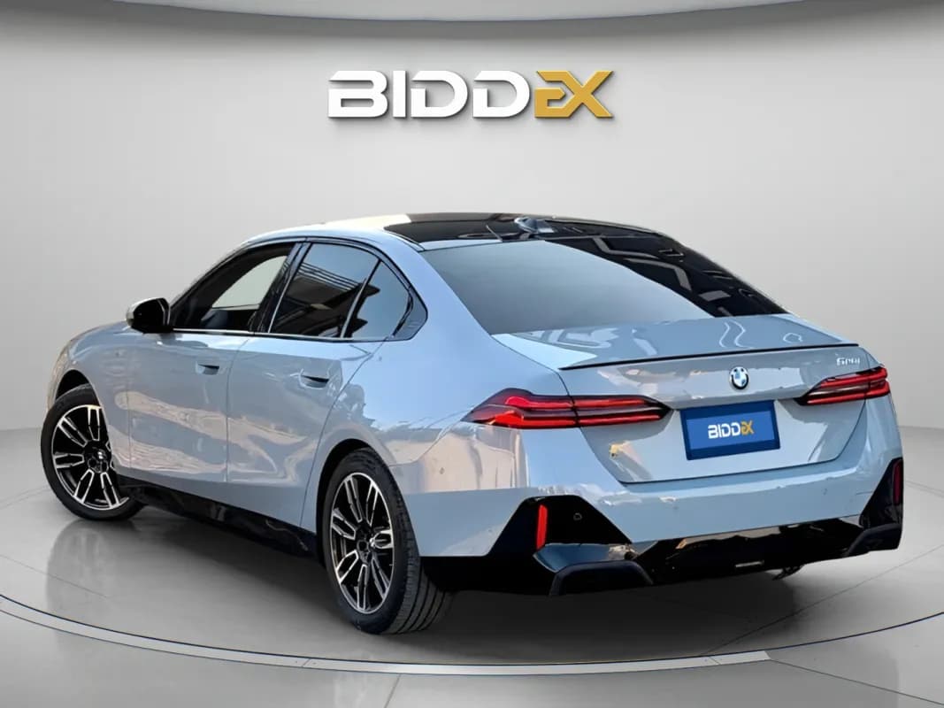 بي ام دبليو 520 2024 ام سبورت رمادي ناردو أوتوماتيك — مستعملة