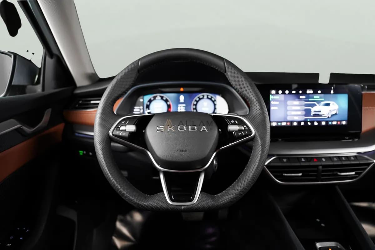 سكودا اوكتافيا A8 2026 سويت أسود أوتوماتيك — جديدة