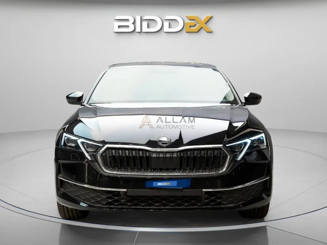 سكودا اوكتافيا A8 2026 سويت أسود أوتوماتيك — جديدة