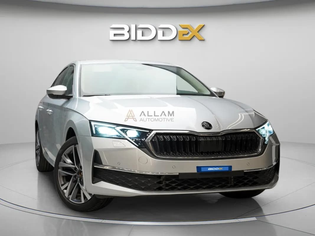 سكودا اوكتافيا A8 2026 سويت فضي أوتوماتيك — جديدة