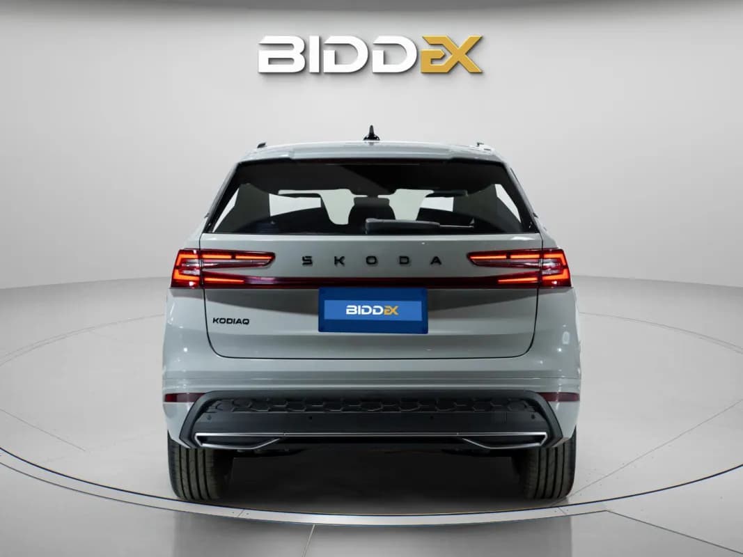 سكودا كودياك 2026 سبورت لاين رمادي ناردو أوتوماتيك — جديدة