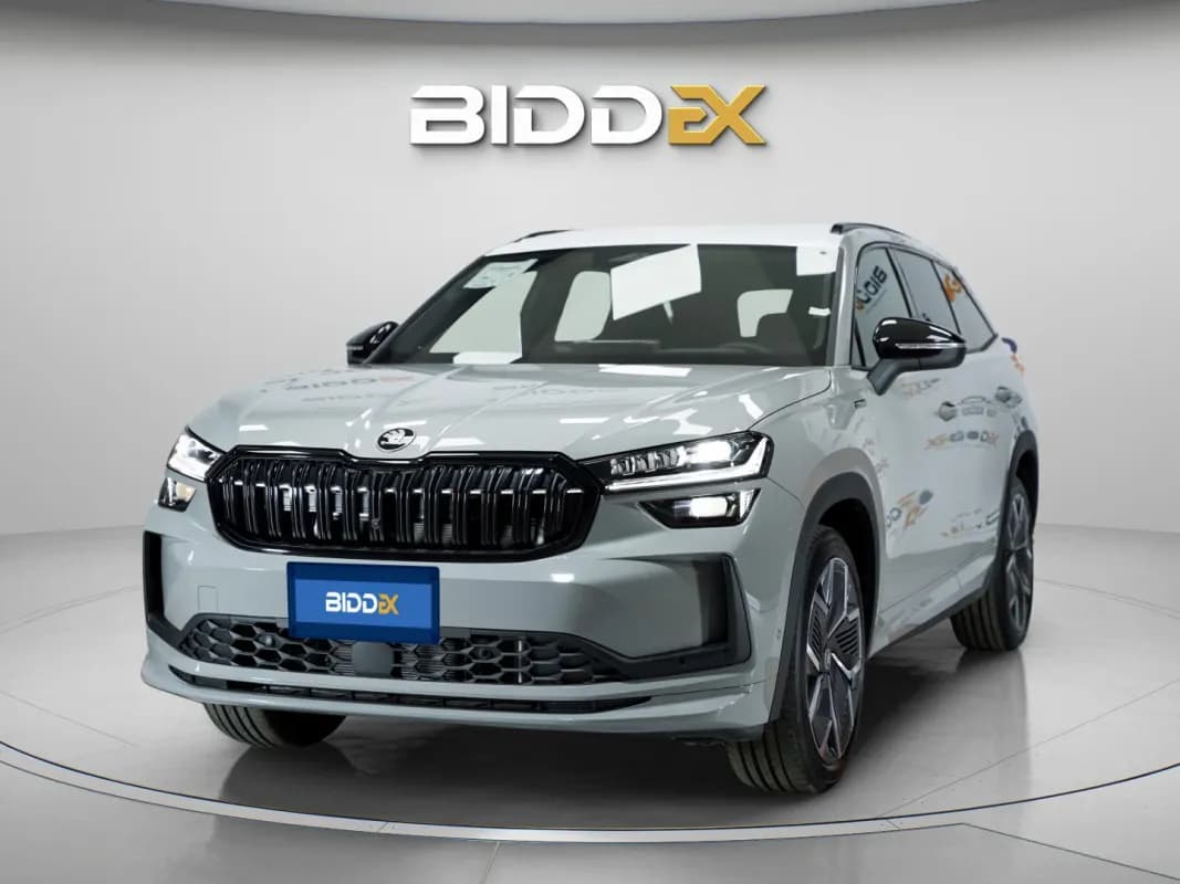 سكودا كودياك 2026 سبورت لاين رمادي ناردو أوتوماتيك — جديدة