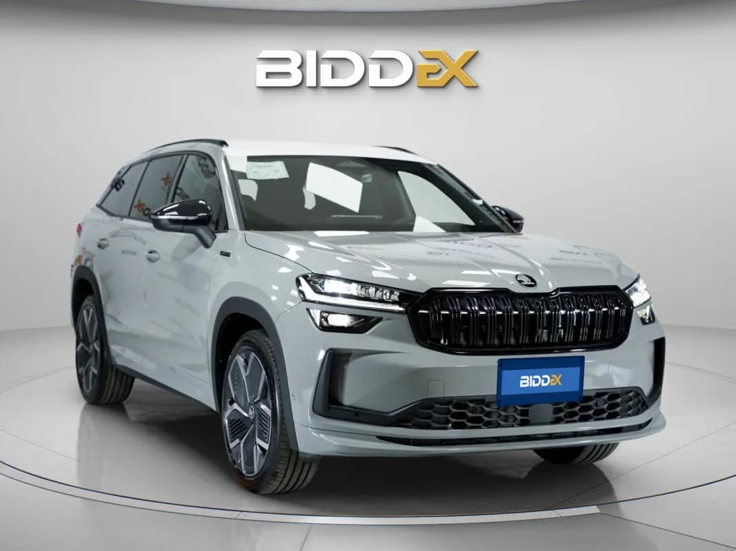 سكودا كودياك 2026 سبورت لاين رمادي ناردو أوتوماتيك — جديدة