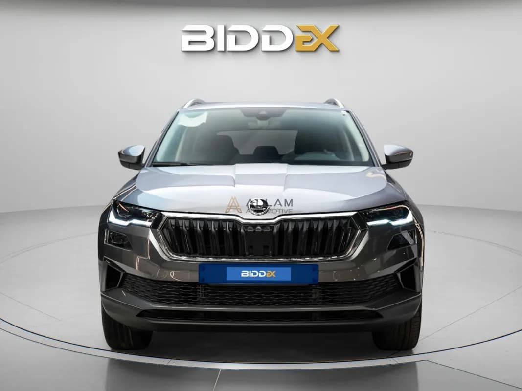 سكودا كاروك 2026 سيلكشن سويت رمادي أوتوماتيك — جديدة