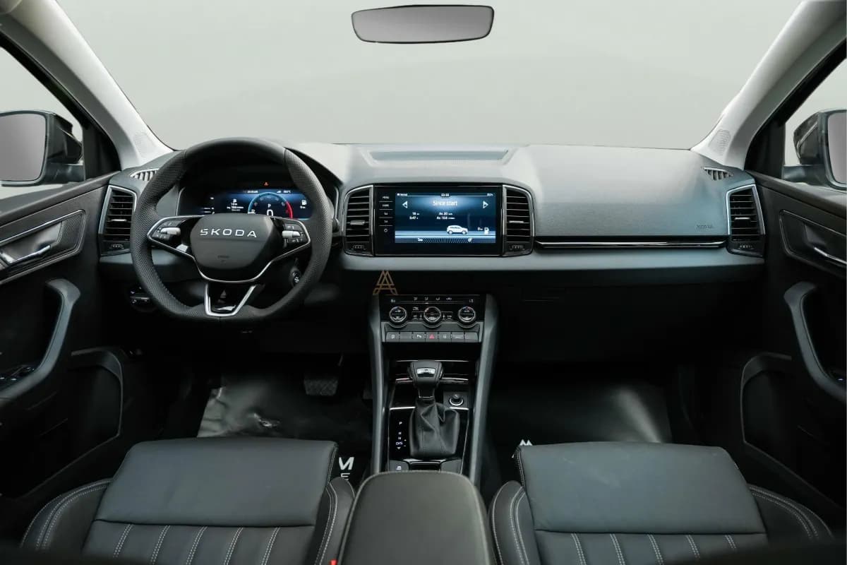 سكودا كاروك 2026 سيلكشن سويت فضي أوتوماتيك — جديدة