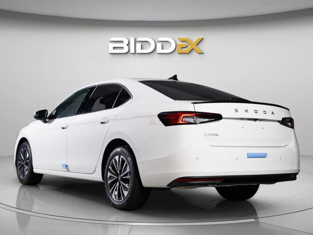 سكودا سوبرب 2026 ان جي سليكشن أبيض أوتوماتيك — جديدة
