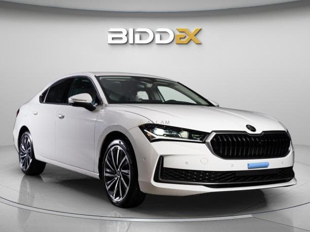 سكودا سوبرب 2026 ان جي ال &كيه أبيض أوتوماتيك — جديدة