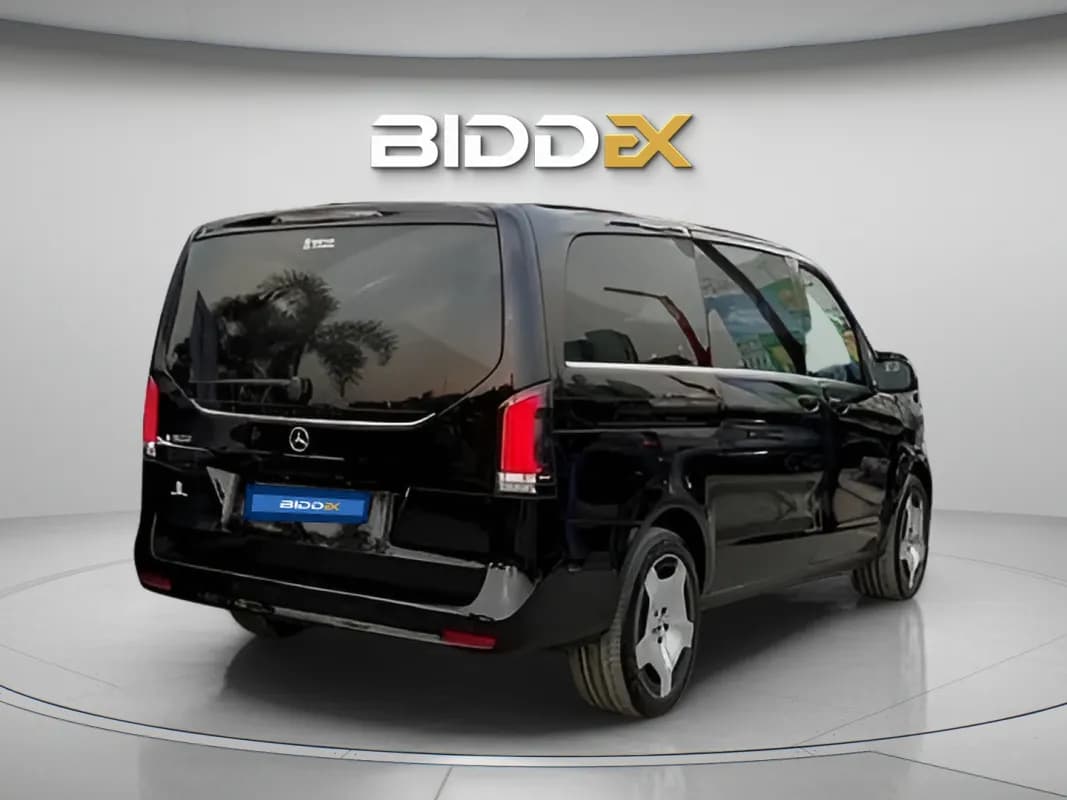 مرسيدس بنز V300 فيانو 2026