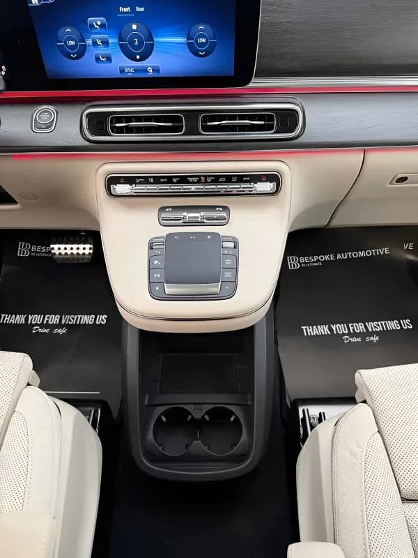 مرسيدس بنز V300 فيانو 2026