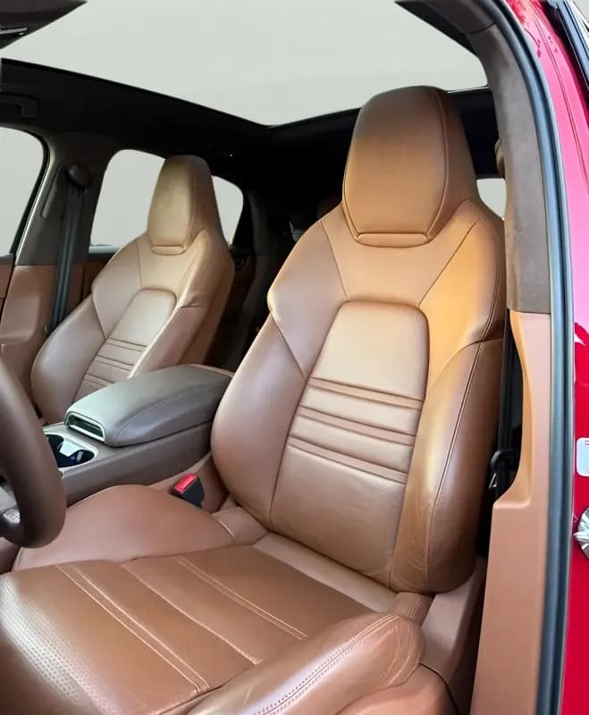 بورش كيان جي تي اس 2022 جي تي اس أحمر أوتوماتيك — مستعملة