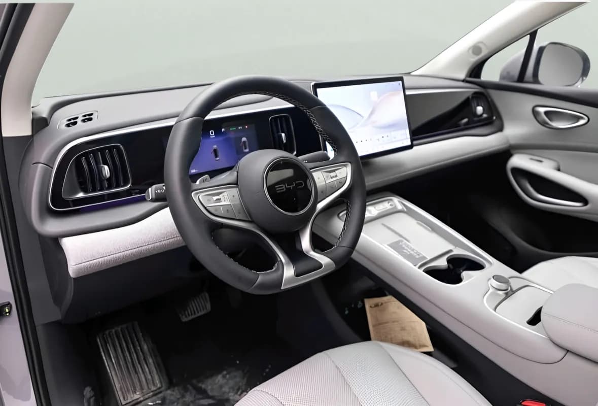 BYD Sealion 2025 6 White Automatic — New