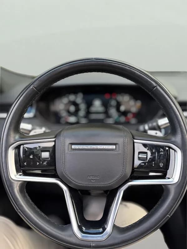 رينج روفر فيلار 2022