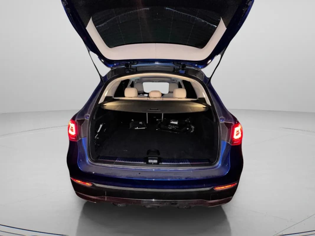 مرسيدس بنز جي ال سي 200 2022