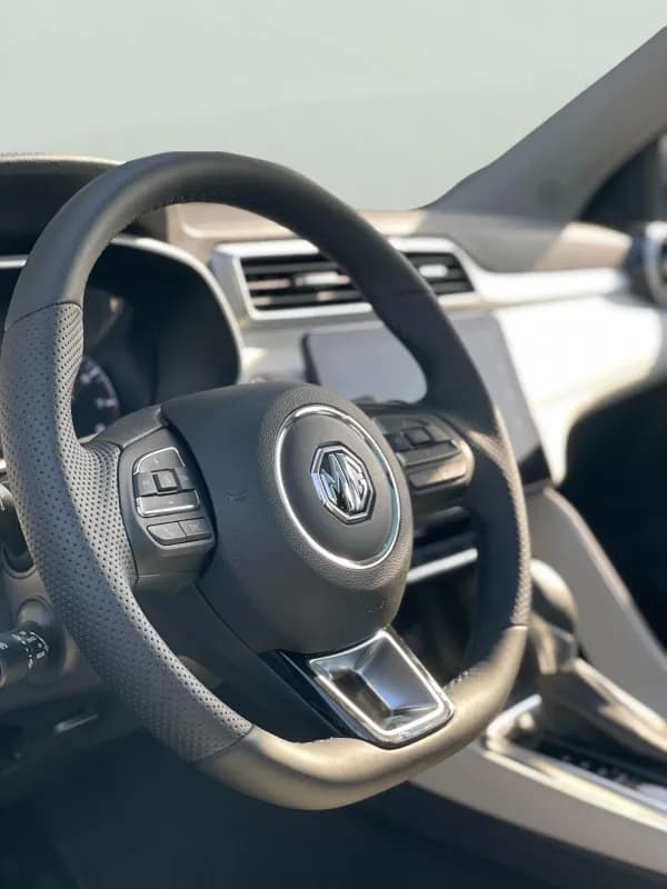 ام جي زد اس 2026 كلاسيك فضي أوتوماتيك — جديدة