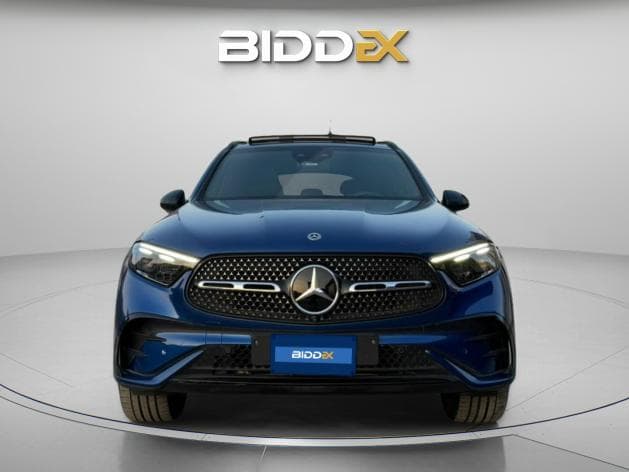 مرسيدس بنز GLC 300 2023 ايه ام جي أزرق أوتوماتيك — مستعملة - 1