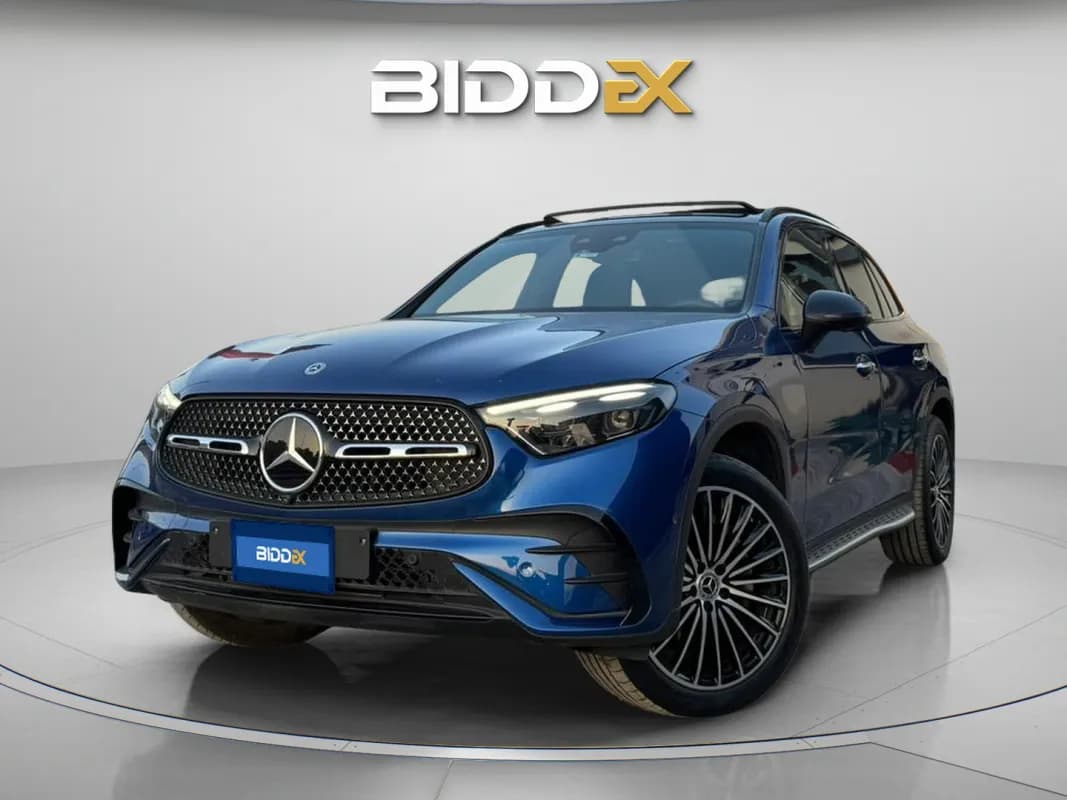 مرسيدس بنز GLC 300 2023 ايه ام جي أزرق أوتوماتيك — مستعملة