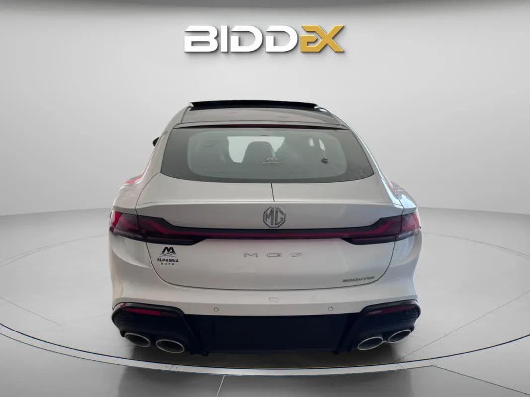 ام جي 7 2026 تروفي أبيض أوتوماتيك — جديدة