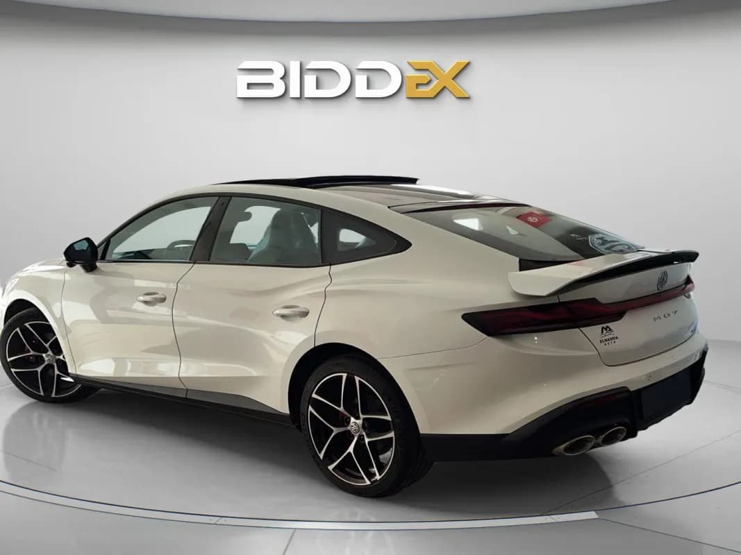 ام جي 7 2026 تروفي أبيض أوتوماتيك — جديدة