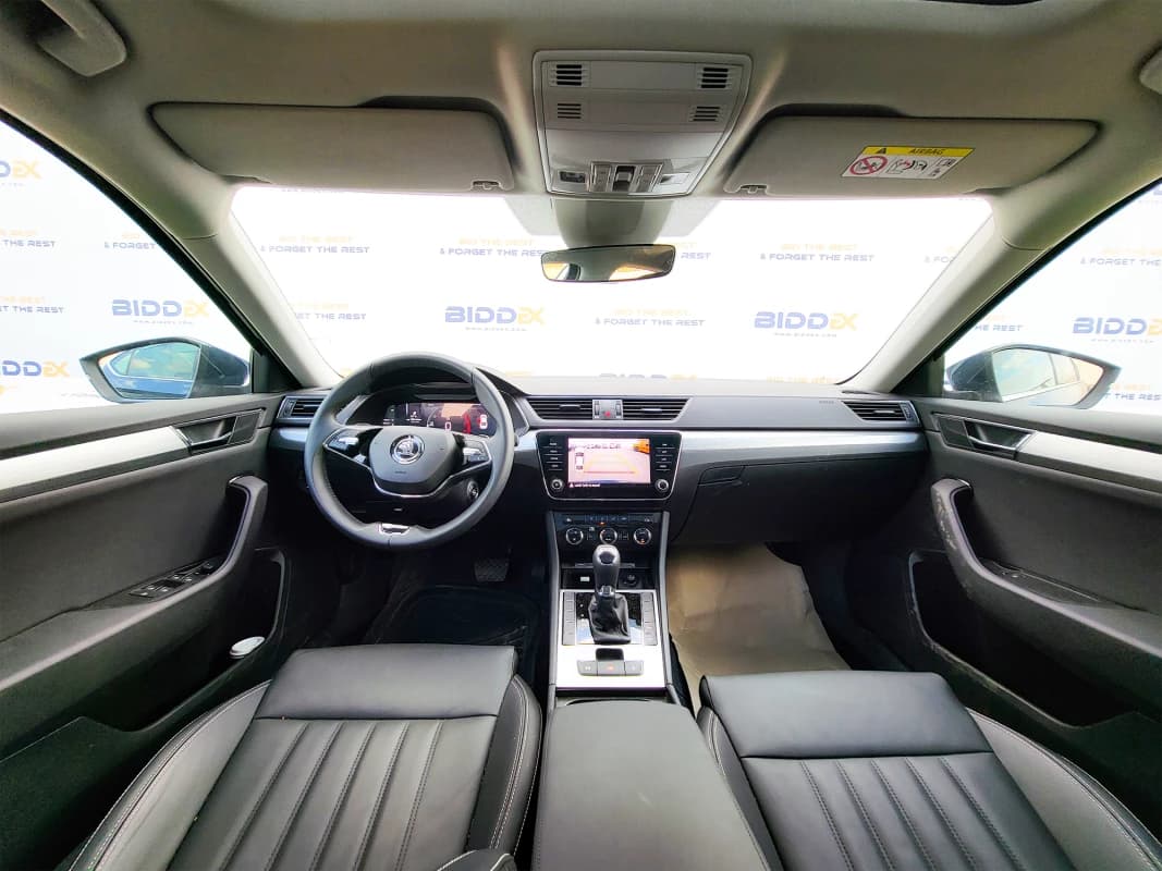 Skoda Superb 2024 امبيشن أزرق أوتوماتيك — مستعملة