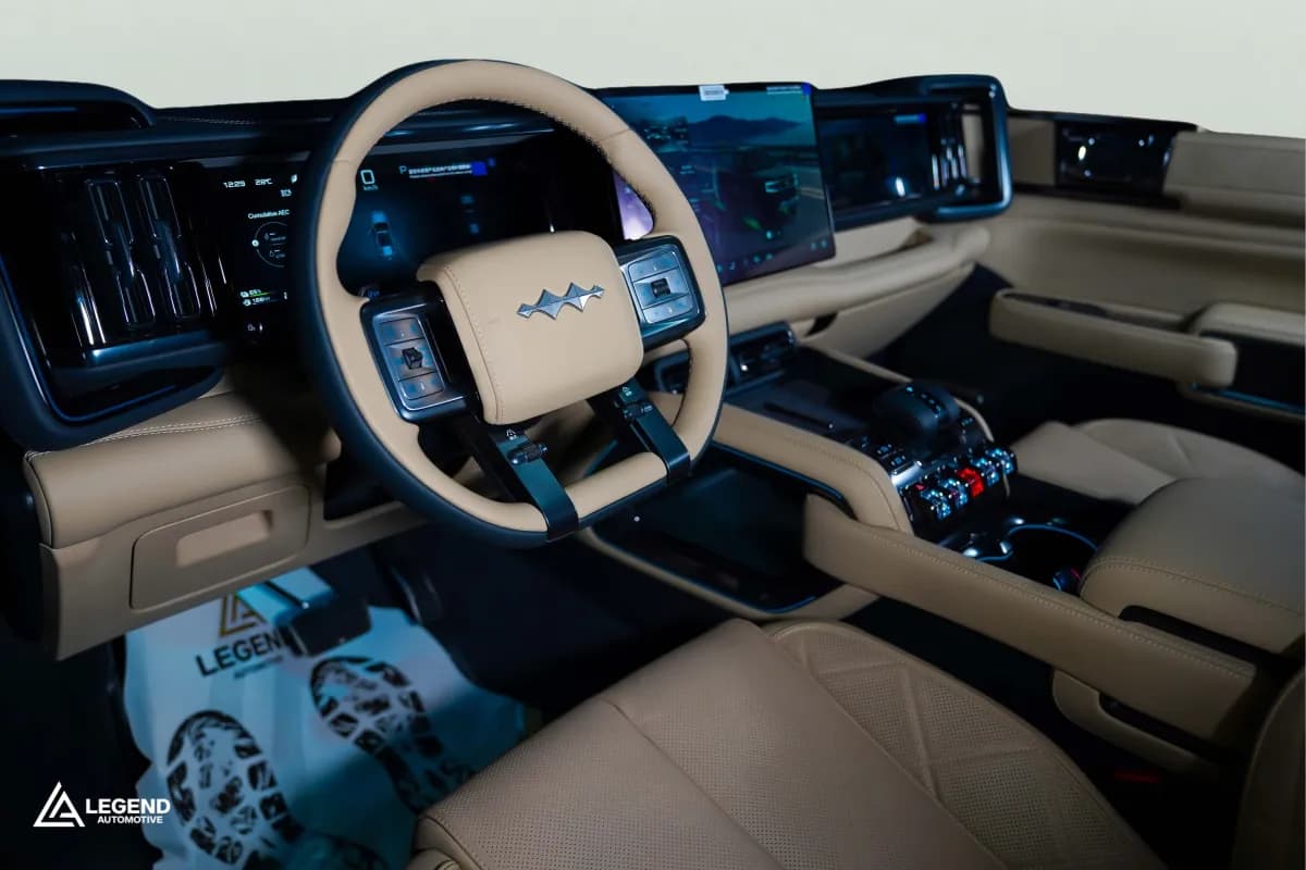 بي واي دي ليوبارد 2025