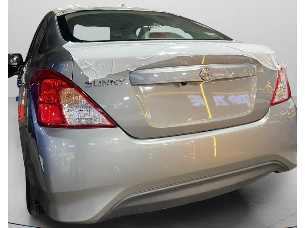 نيسان صني 2026 اول فئه رمادي أوتوماتيك — جديدة