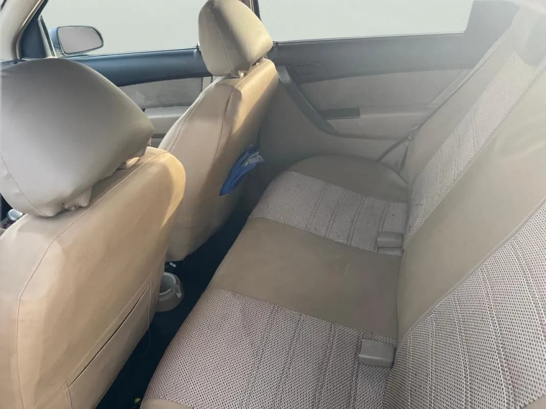 Chevrolet Aveo 2013 Baseline Silver Automatic — Used