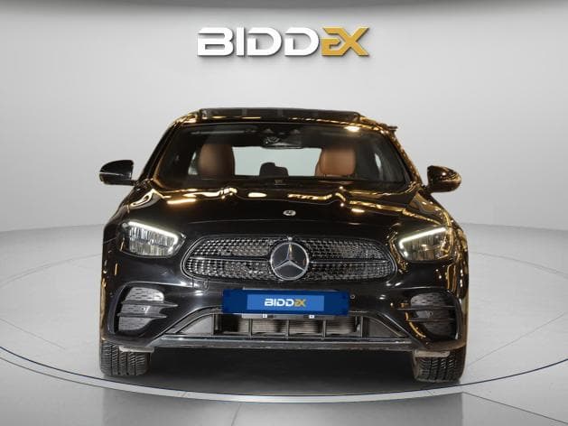 مرسيدس بنز E200 2023 ايه ام جي أسود أوتوماتيك — جديدة