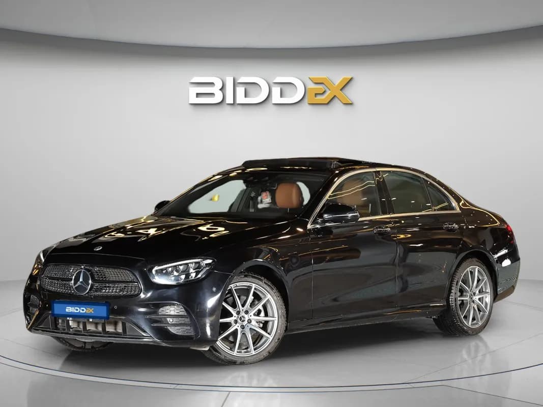 مرسيدس بنز E200 2023 ايه ام جي أسود أوتوماتيك — جديدة
