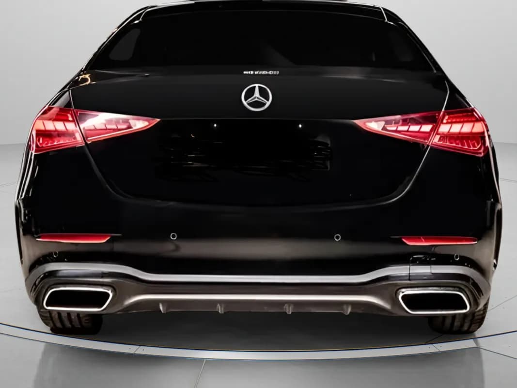 مرسيدس بنز C180 2025