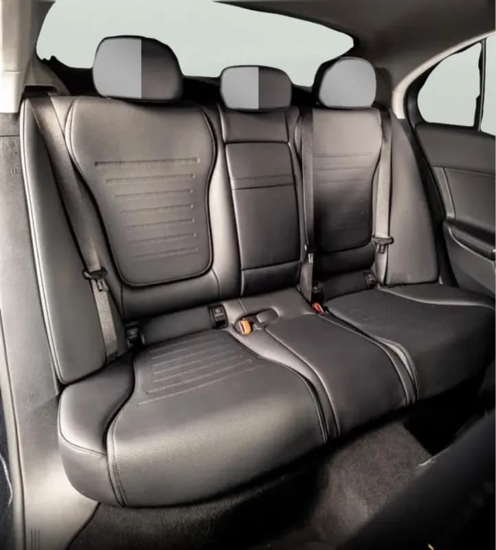 مرسيدس بنز C180 2025