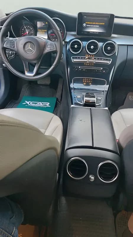 مرسيدس بنز C180 2015