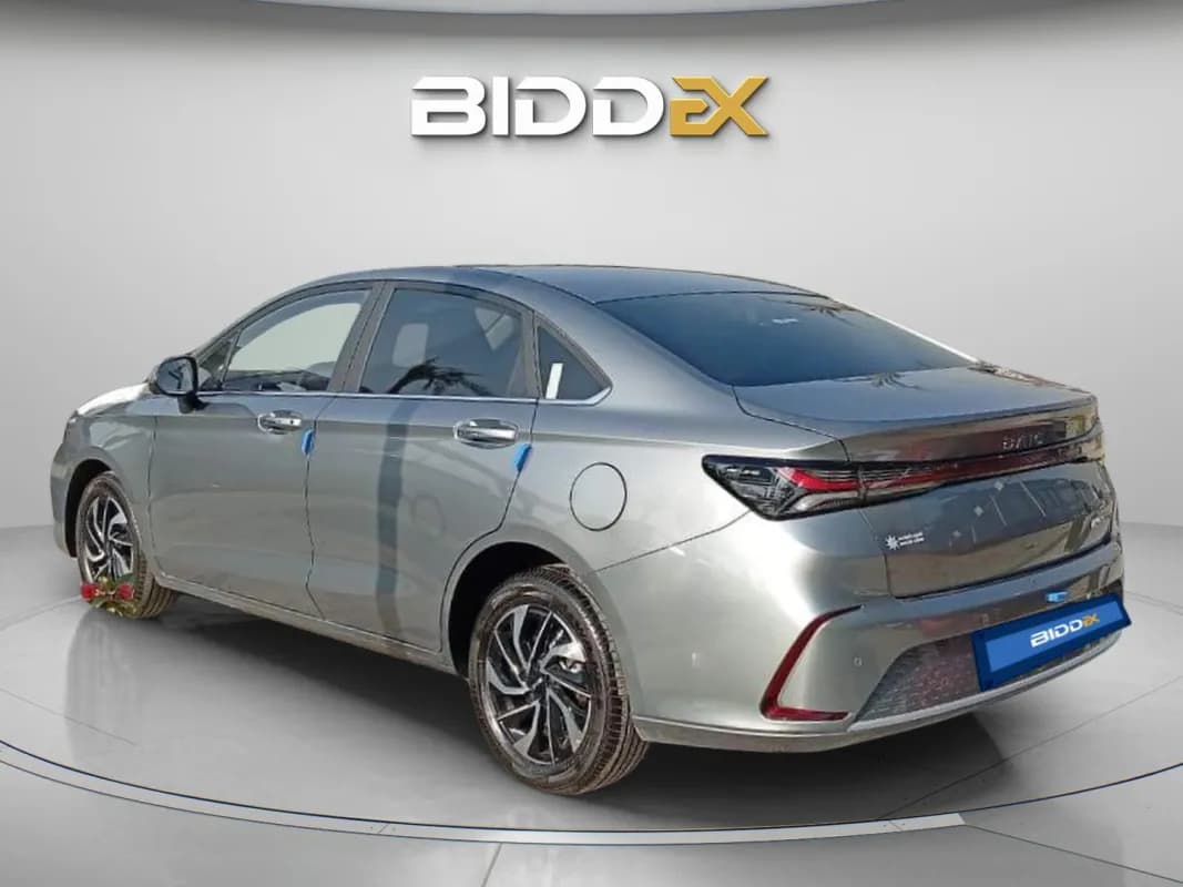 بايك يو ٥ بلس 2026 توب لاين فضي أوتوماتيك — جديدة