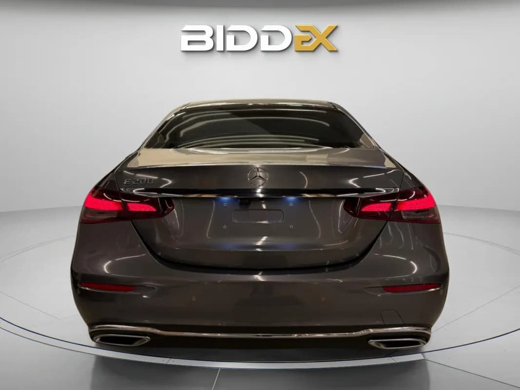 مرسيدس بنز E200 2021