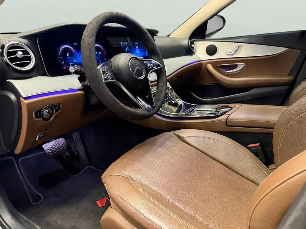 مرسيدس بنز E200 2021