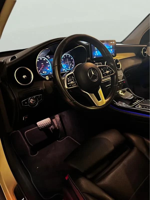 مرسيدس بنز جي ال سي 200 2021