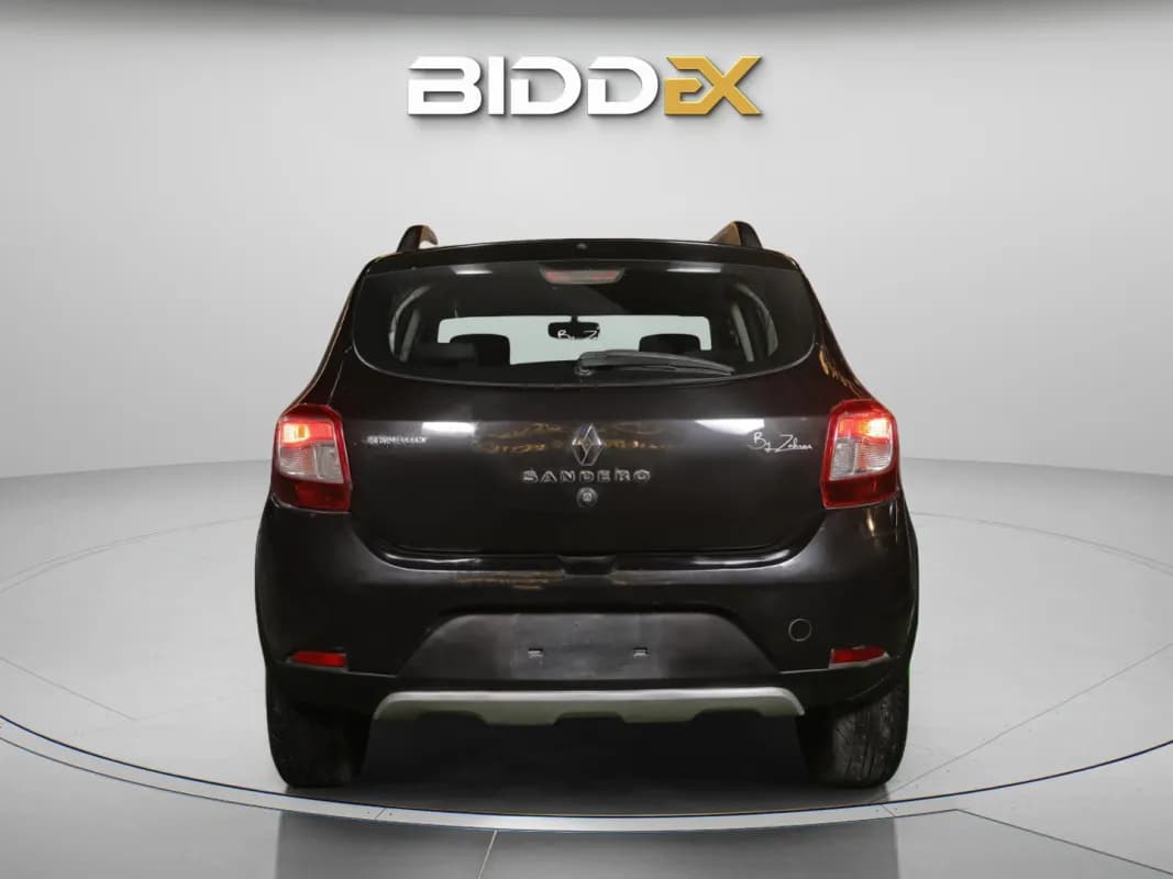 رينو سانديرو ستيب واي 2017