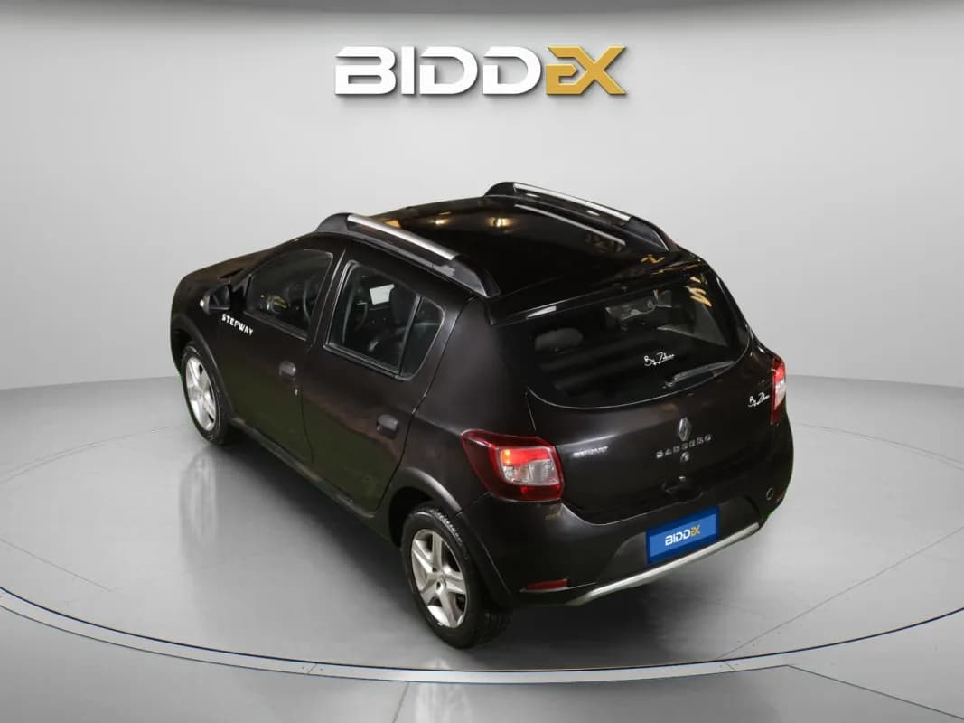 رينو سانديرو ستيب واي 2017