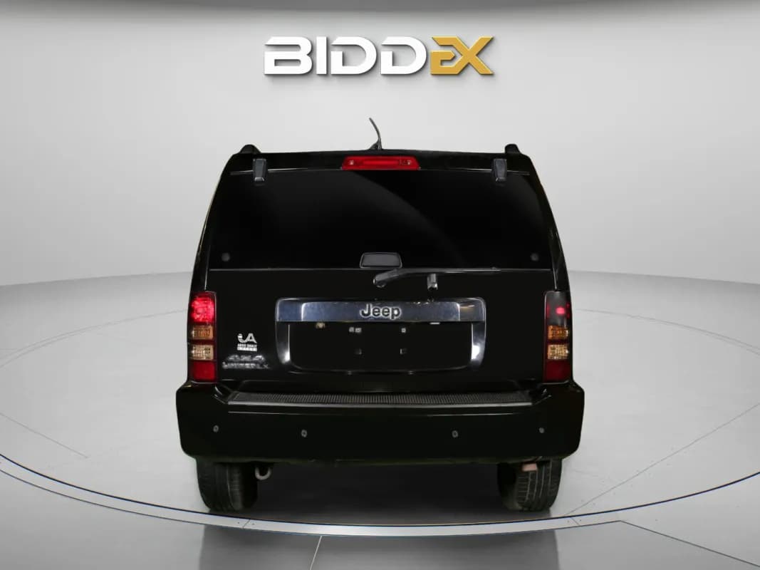 جيب شيروكي 2012