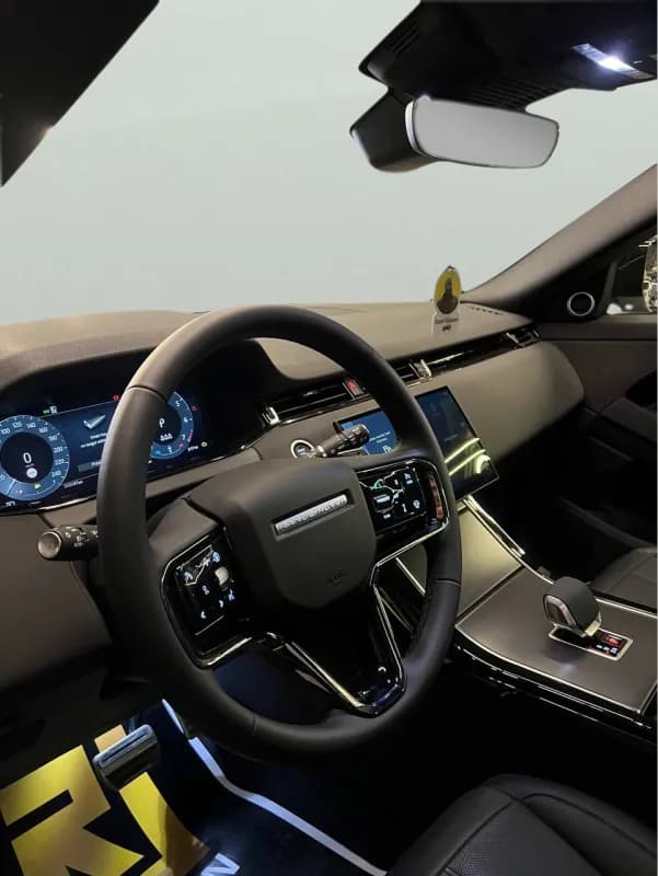 رينج روفر ايفوك 2025