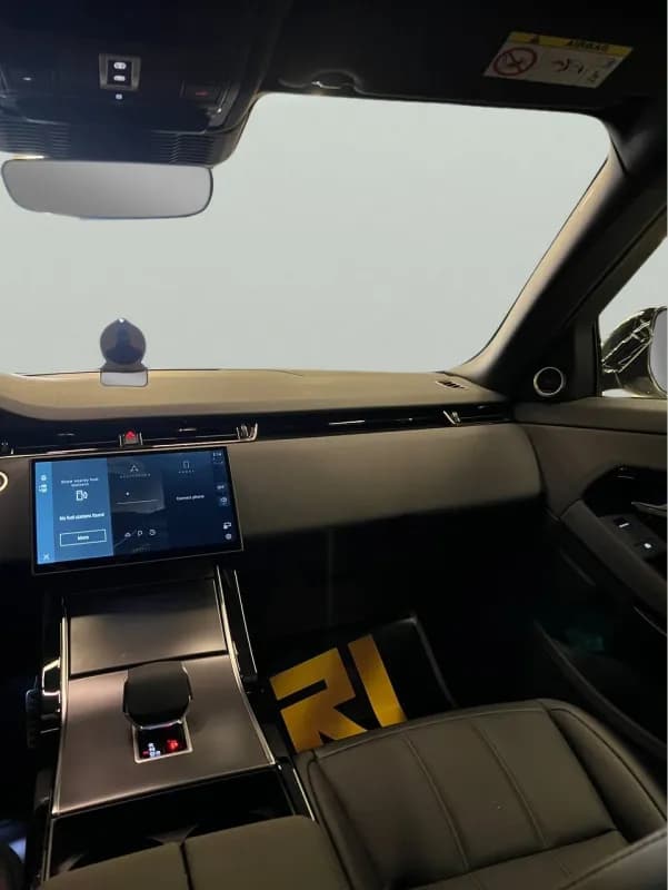 رينج روفر ايفوك 2025