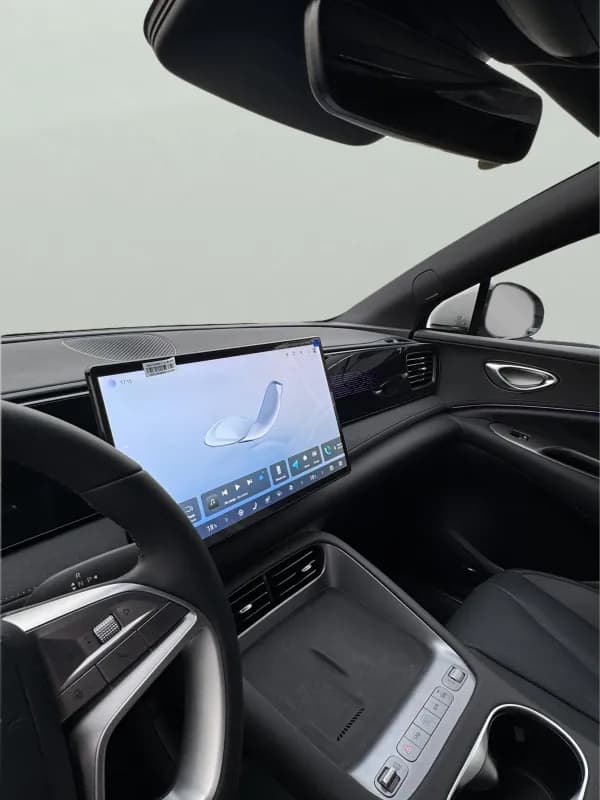 بي واي دي سيليون 2025