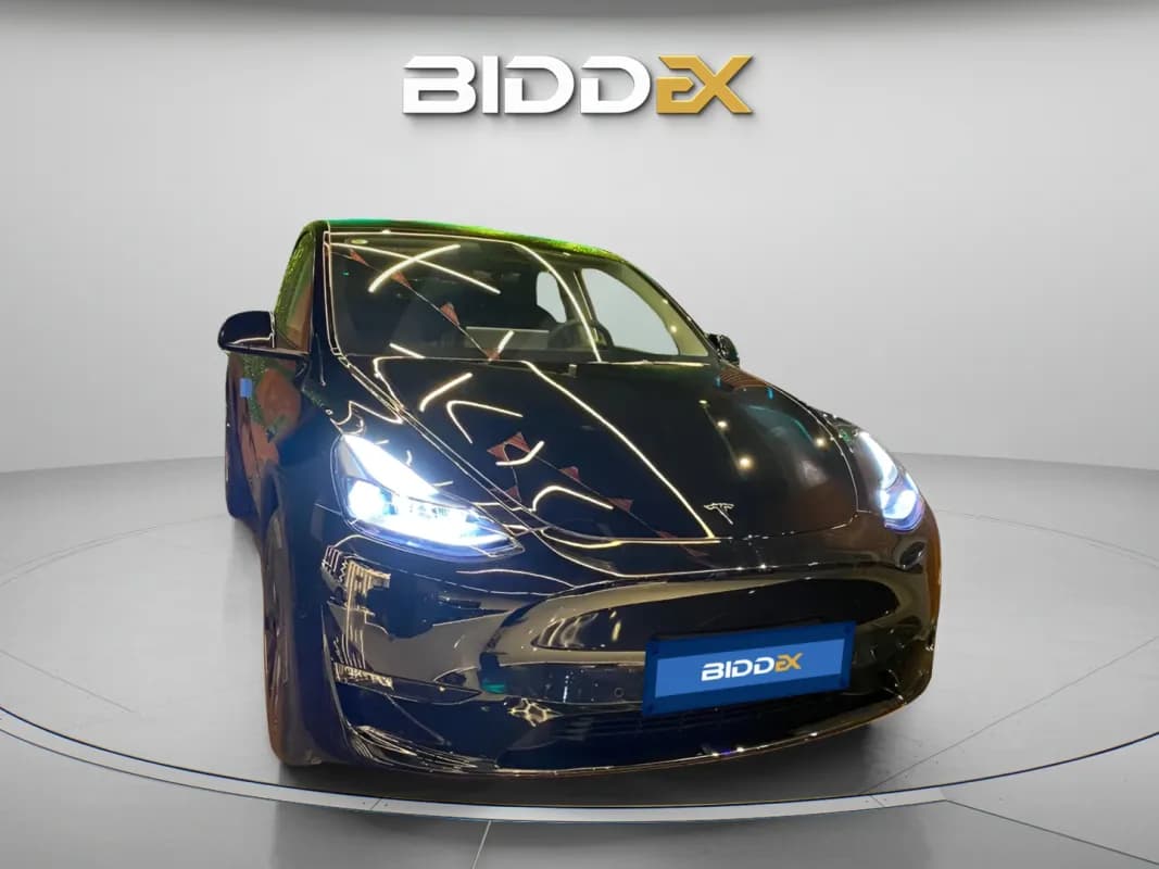 Tesla Model Y 2023 Long Range 4WD Black Automatic — New