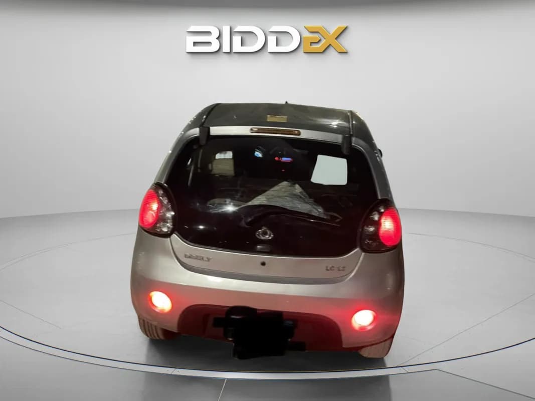 جيلي باندينو 2011