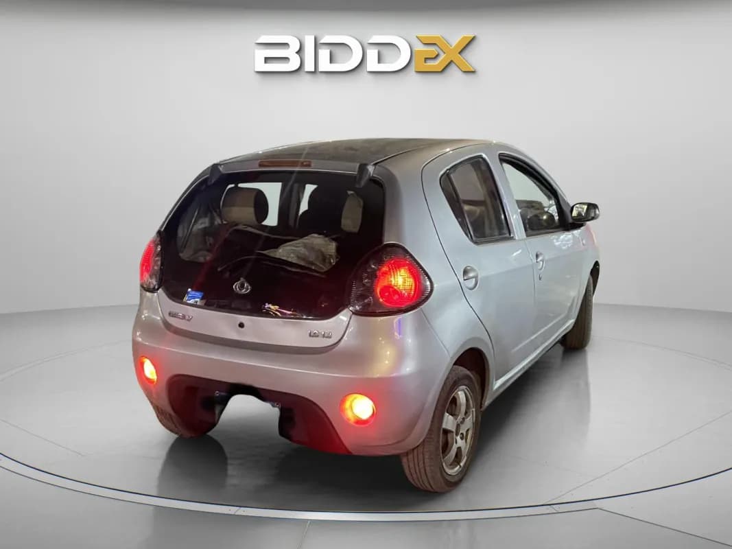 جيلي باندينو 2011